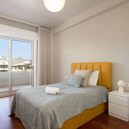 Carolina Roomy & Modern Apartment Porto Exterior photo