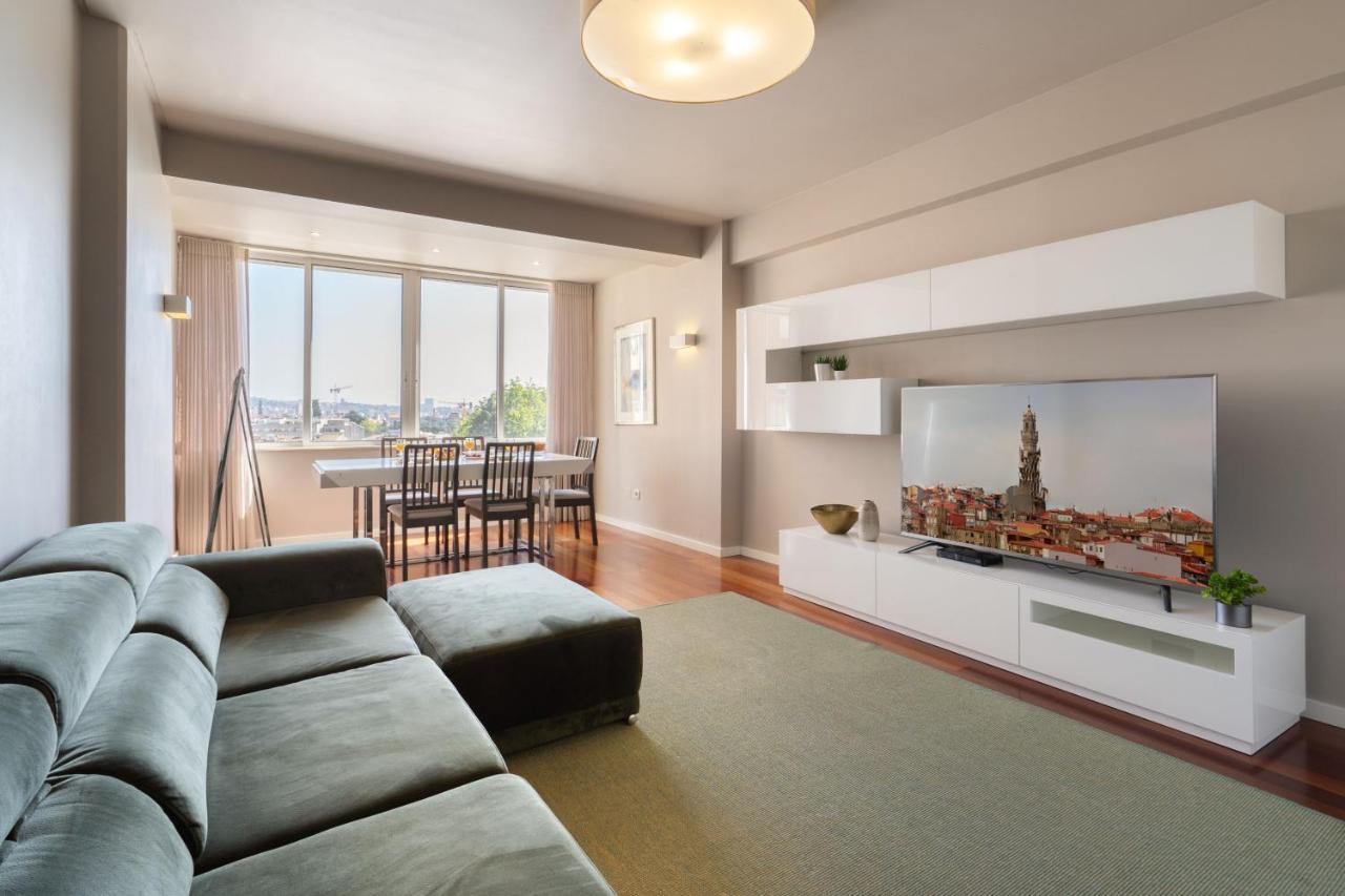 Carolina Roomy & Modern Apartament *
